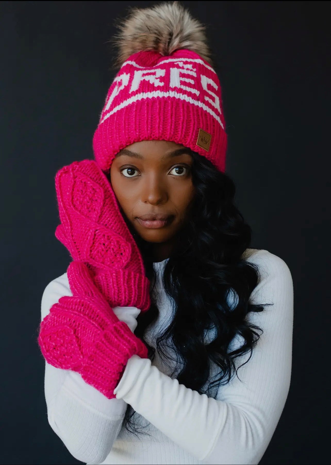 Après Knit Hat with Faux Fur Pom Après Knit Hat with Faux Fur Pom